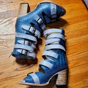 Blue Croco Freebird by Steven Bond